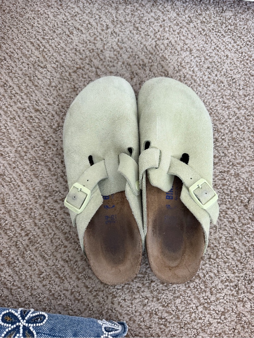 Birkenstock Bostons Suede in Green - Picture 12 of 12